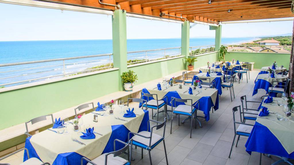 Hotel-Villa-Marcella-San-Vincenzo-Livorno-Terrazza-Quartocielo-Restaurant