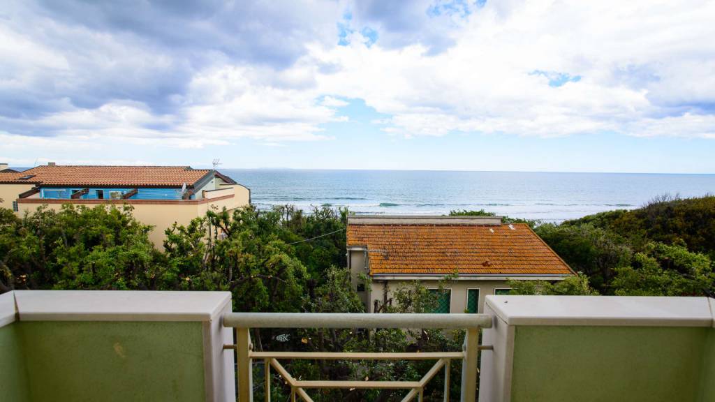 Hotel-Villa-Marcella-San-Vincenzo-Livorno-room-with-seaview-1