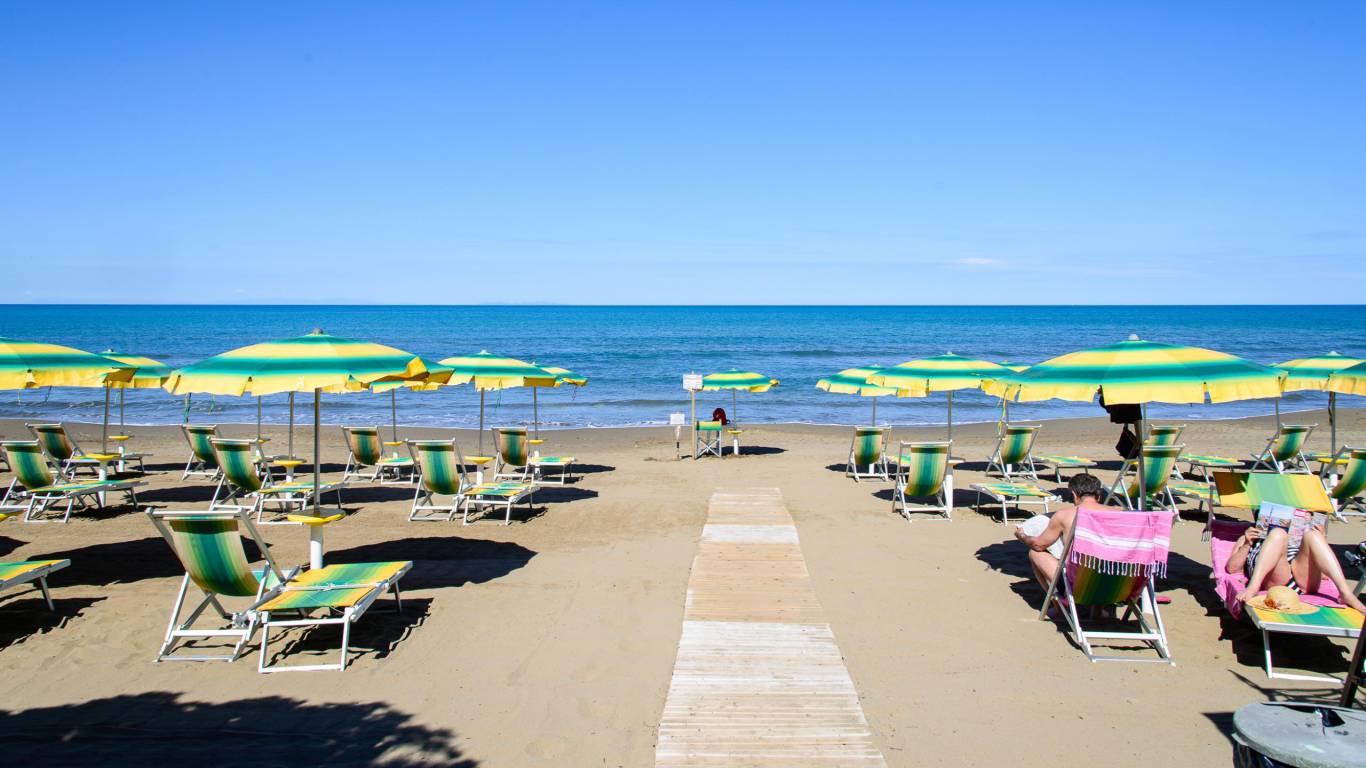 Hotel-Villa-Marcella-San-Vincenzo-Livorno-Spiaggia-1